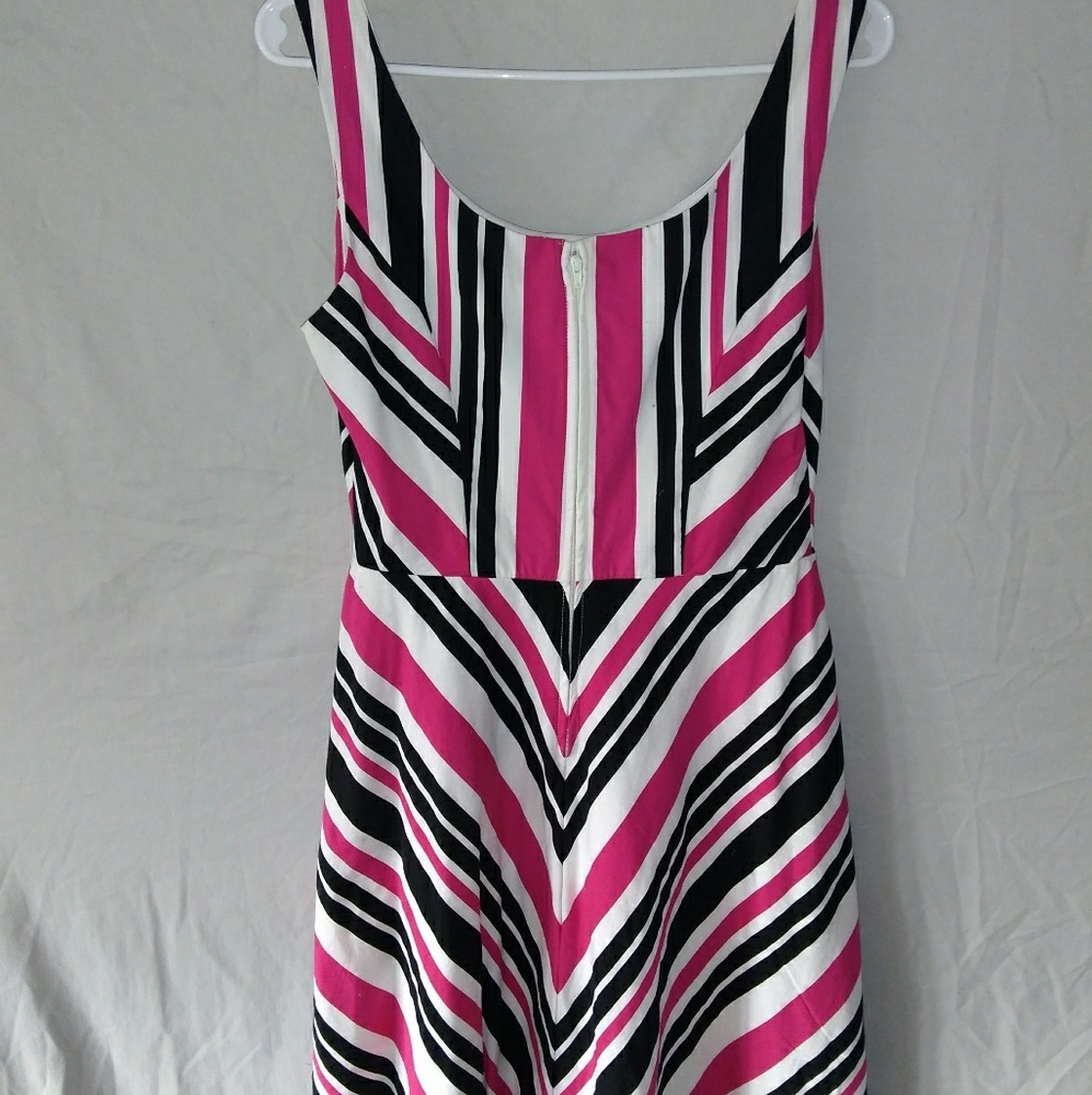 Spring dress - Picture 2 of 3